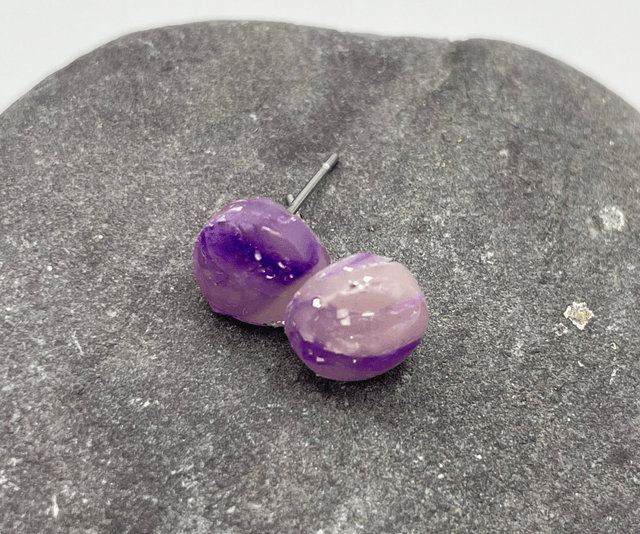 Small glazed studs