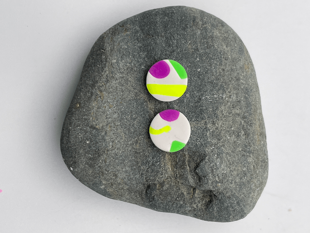 Snazzy medium studs 