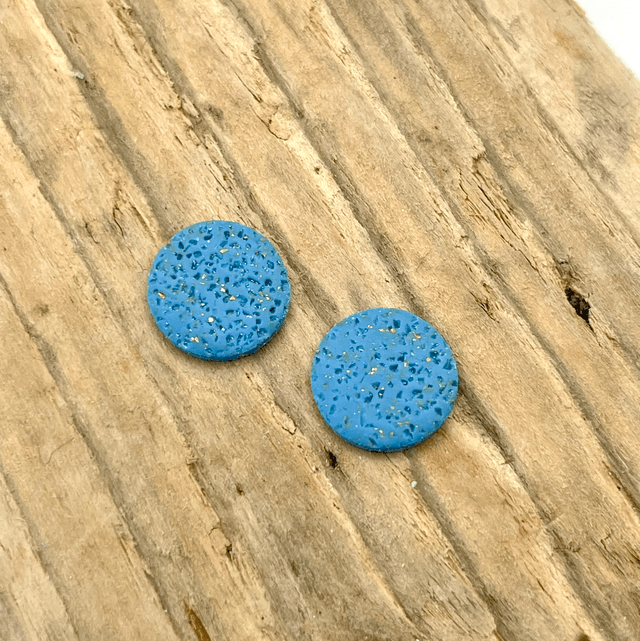 Pumice studs 