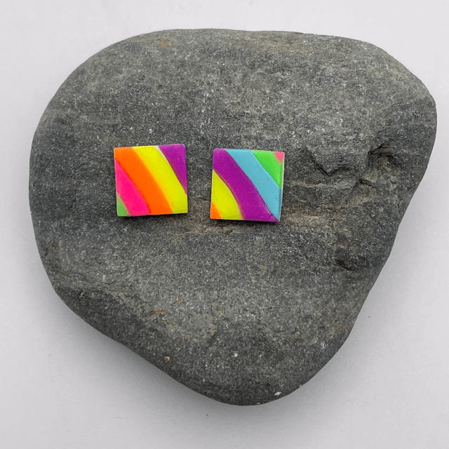 Midi square studs