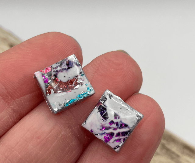 Midi square studs 