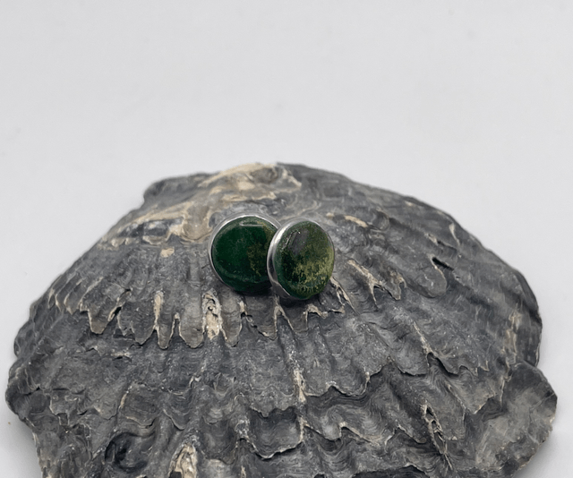 Mounted shimmery studs #2