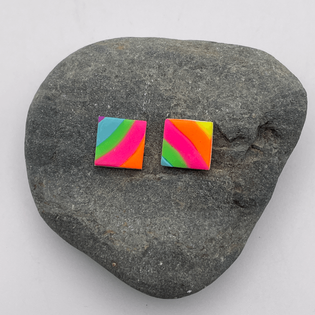 Midi square studs