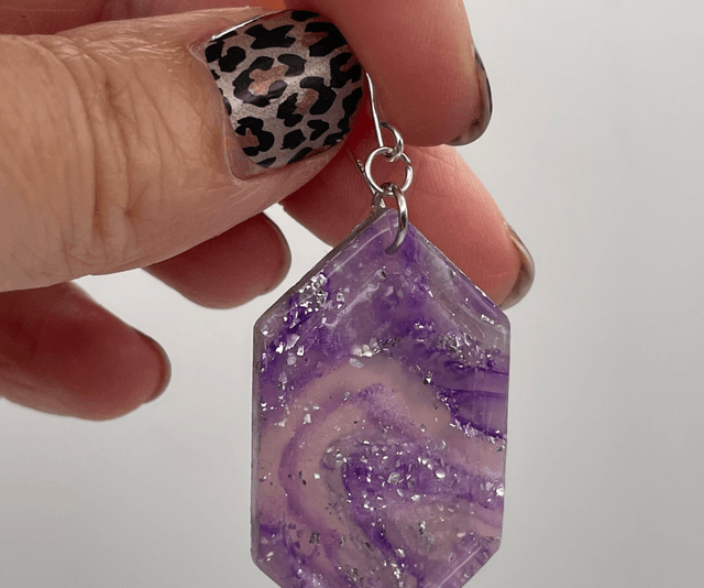 Large hexagon dangles