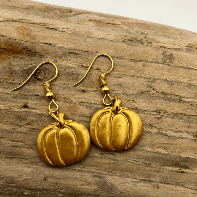 Large gold pumpkins 
