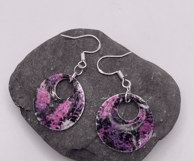 Vintage floral purple circles 