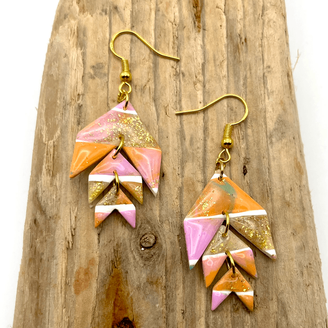 Arrow dangles 