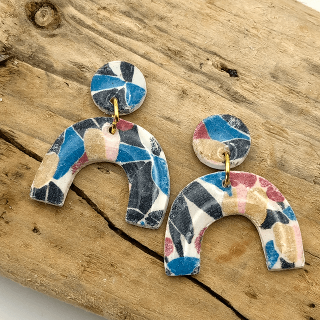 Razzmatazz rainbow stud drops 