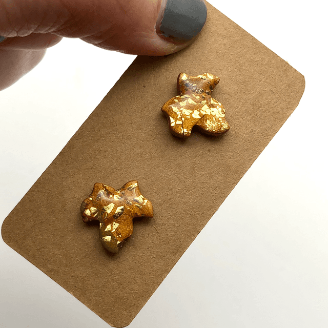 Gold sparkle leaves