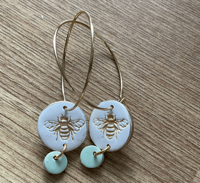Bee hoops 